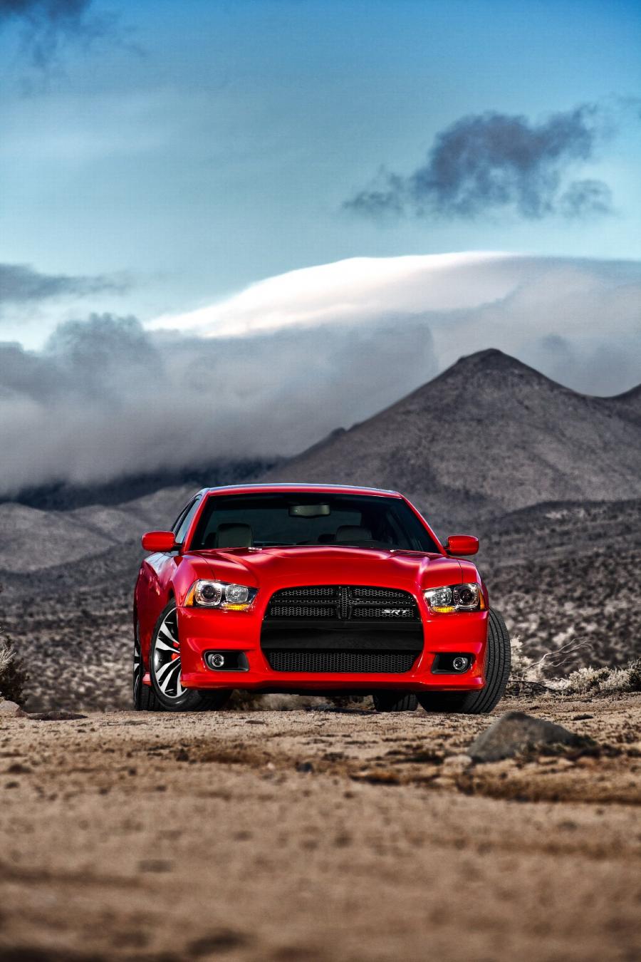  Dodge Charger SRT8 2012 года  (фото 3 из 60)